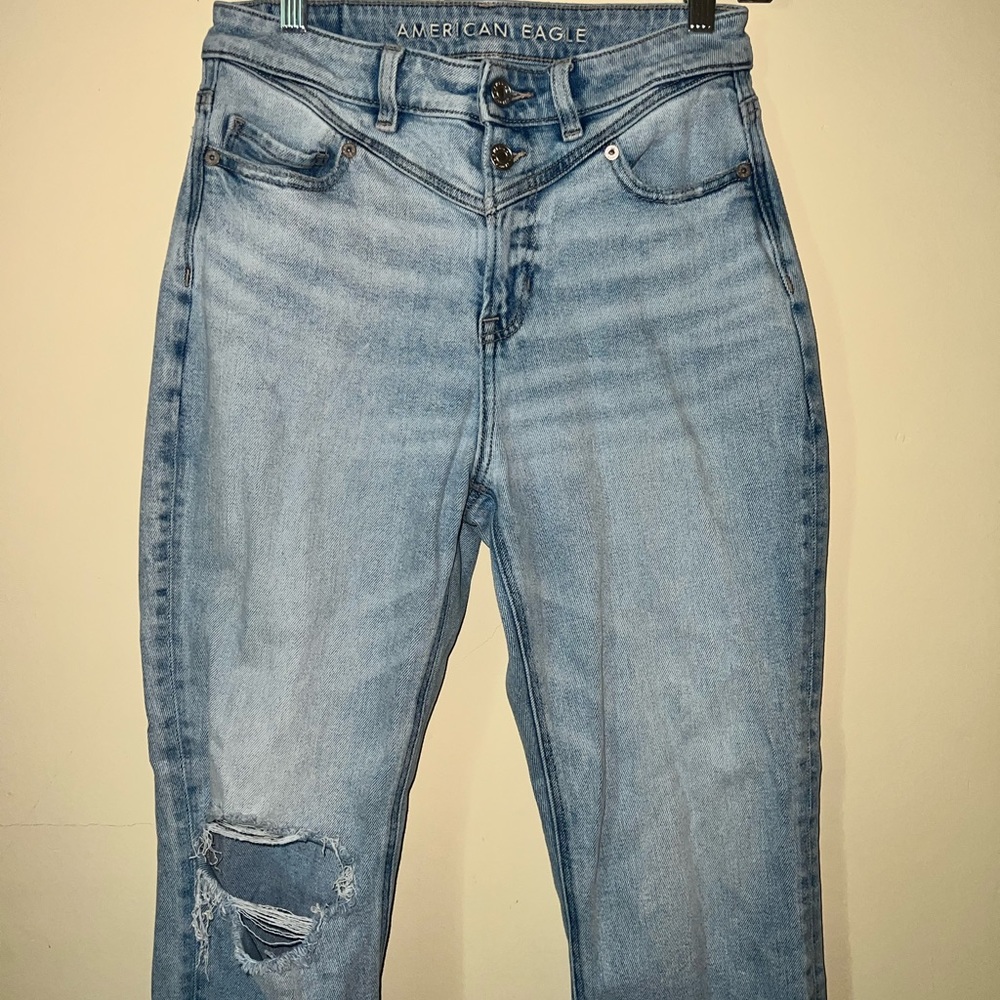 American Eagle size 4 jeans super comfortable and casual to wear